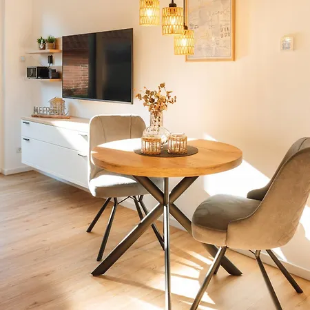 Quartier 18 - 2 Komfort-appartement 48 M Apparto 아파트 그로미츠